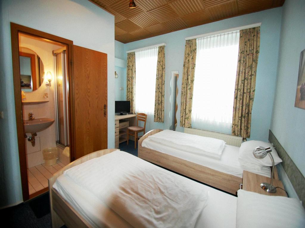 Hotel Konert แบร์กไฮม์ ห้อง รูปภาพ