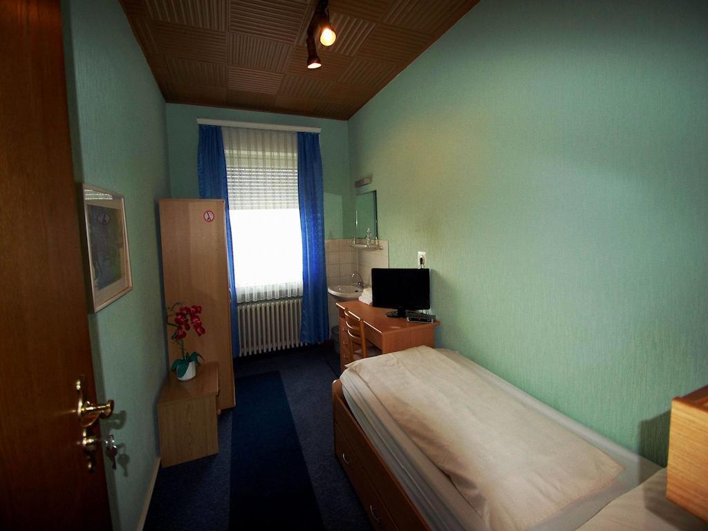 Hotel Konert แบร์กไฮม์ ห้อง รูปภาพ